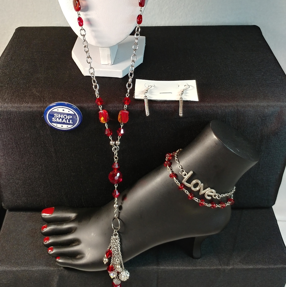 Necklace, bracelet, earrings.